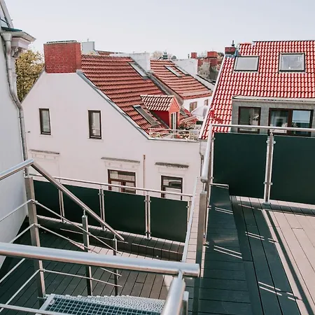 Hostal Rainbow Ferienzimmer *